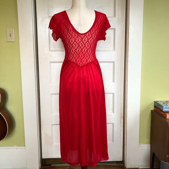 VTG Adonna Lace & Satin Nightgown Slip Dress S Red Long USA Lingerie Romantic - Picture 5 of 13